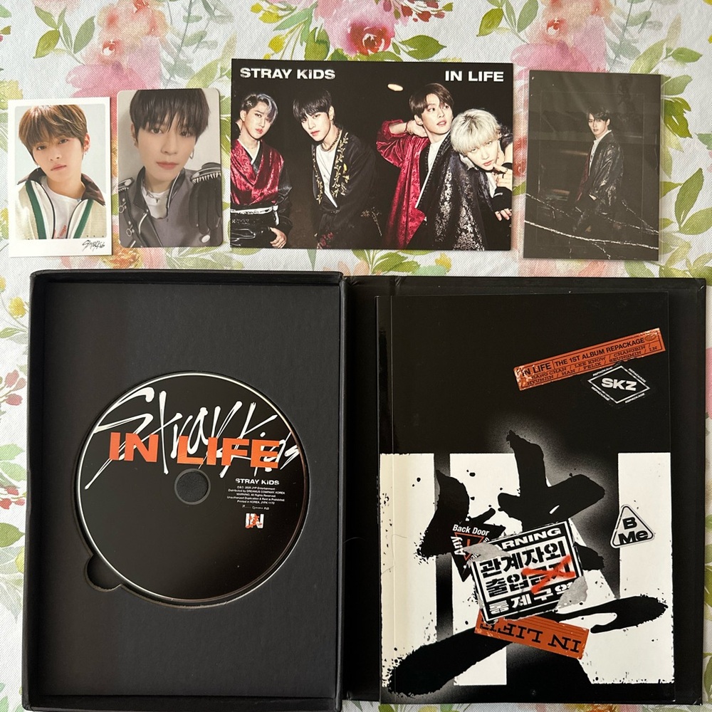 Stray Kids 'IN LIFE' Album with Photocards